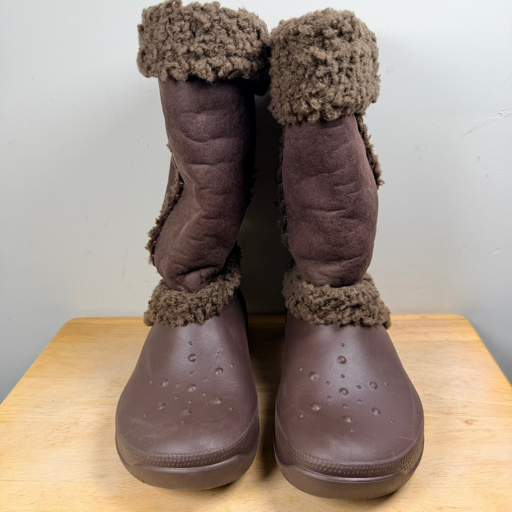 Crocs Nadia Faux Fur Sherpa Lined Boots Women's 10 Clogs Brown Mid-Calf Gorpcore
